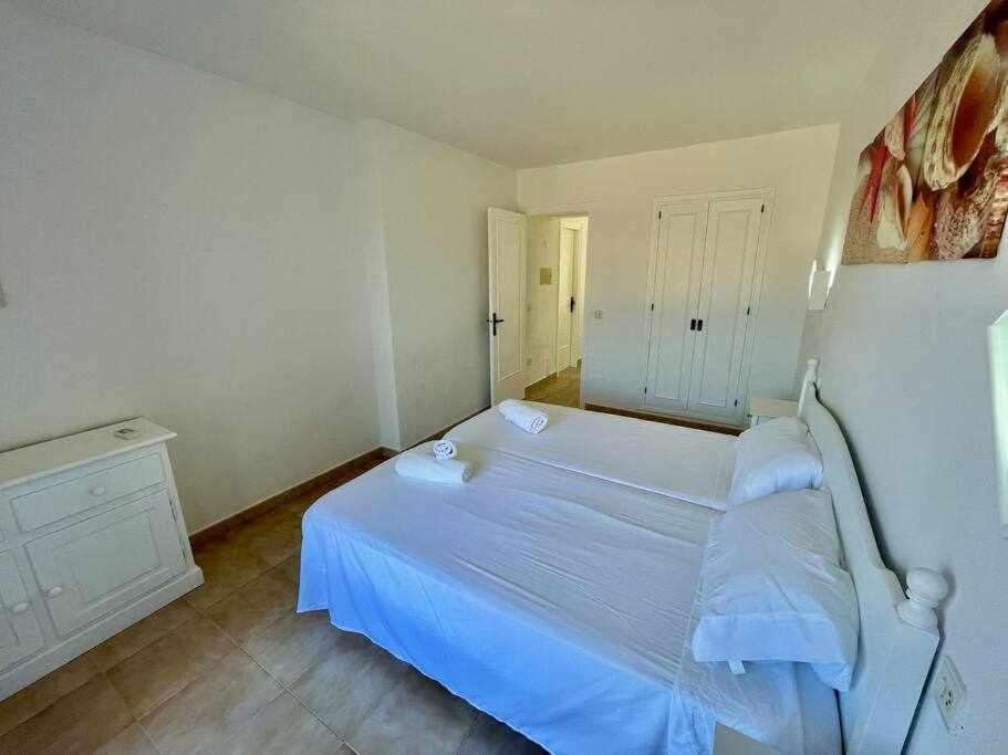 Pura Vida Apartamento Con Piscina Cala'N Blanes  ภายนอก รูปภาพ