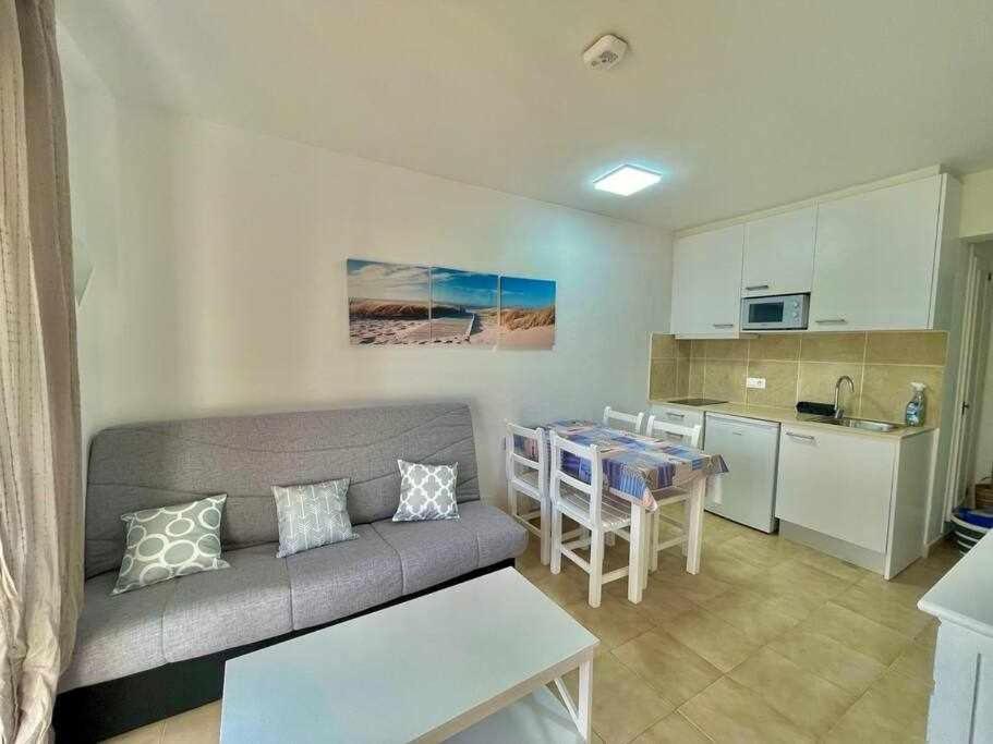 Pura Vida Apartamento Con Piscina Cala'N Blanes  ภายนอก รูปภาพ